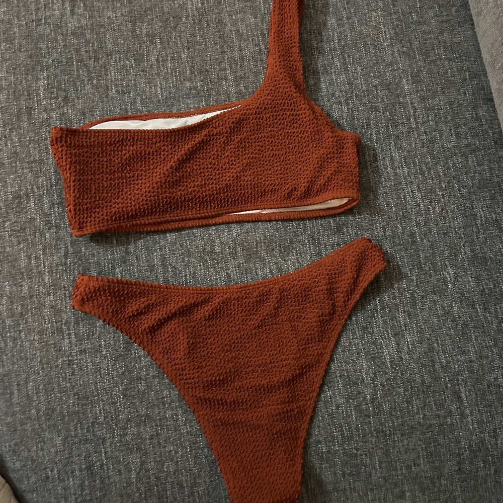One-Shoulder Brown Textured Bikini Set - Picture 3 of 5